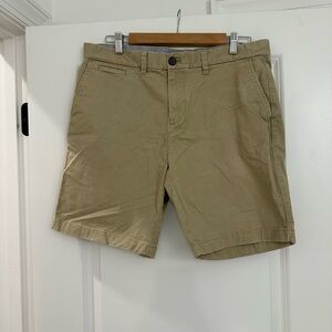 Tommy Hilfiger Men's Khaki Shorts